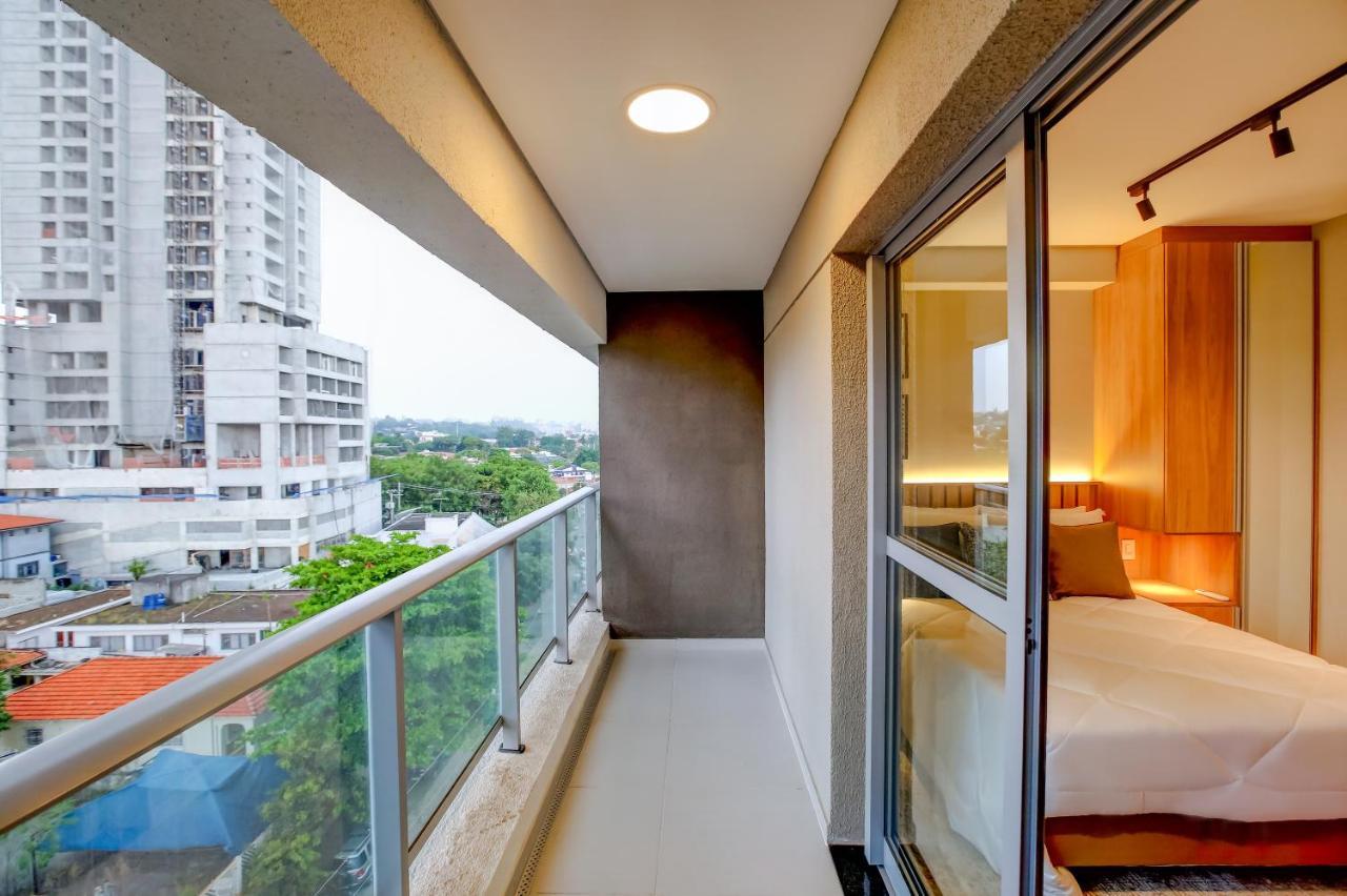 Roomo Butanta Reboucas * São Paulo